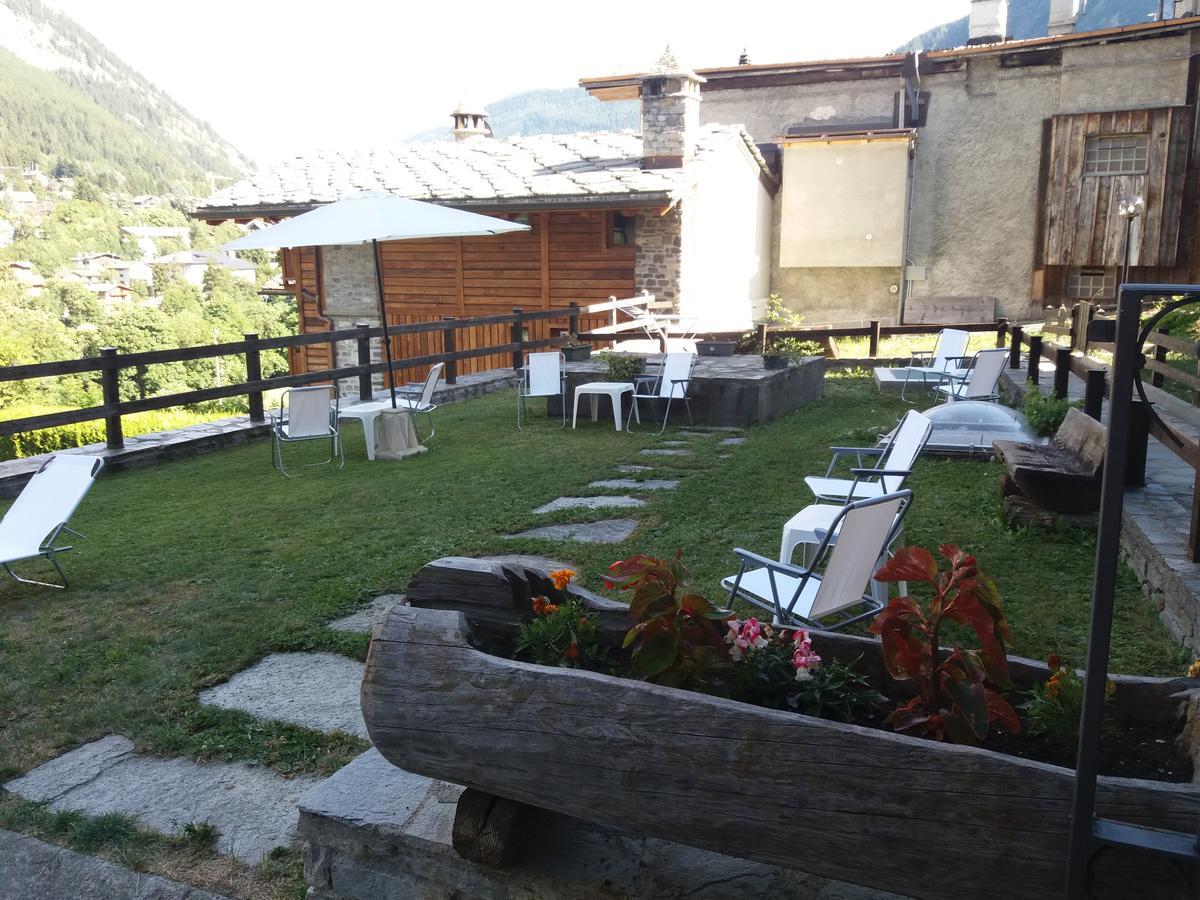 Hotel Ottoz Meuble Курмайор Екстериор снимка